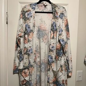 Lularoe Caroline 2X Cardigan
